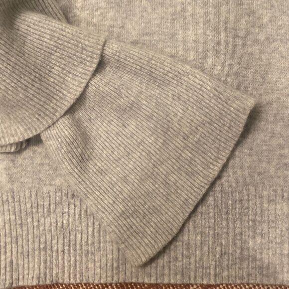 Tiered sleeve Qi cashmere sweater - Picture 4 of 5